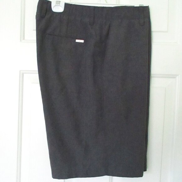 Greg Norman for Tasso Elba Mens Flat Front Gray Golf Short Pant NWOT - Size 34W - Picture 1 of 3